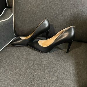 Black Guess Heel
